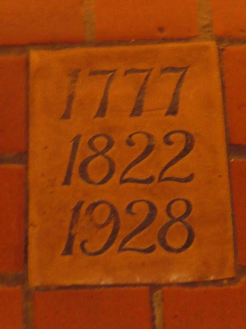 Floor tile a few feet away from marker image. Click for full size.