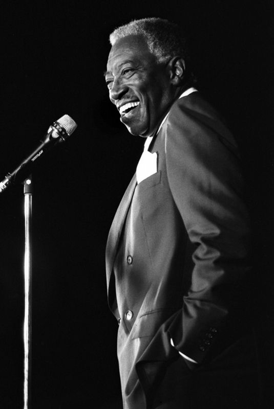 Joe Williams (1918-1999). Click for full size. Joe Williams (1918-1999) image. Click for full size.