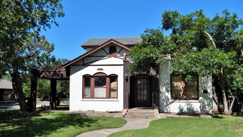 Olive Childers House (<i>east/front elevation</i>). Click for full size. Olive Childers House (<i>east/front elevation</i>) image. Click for full size.
