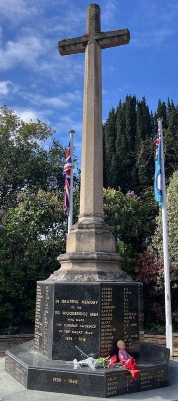 Woodbridge War Memorial 1 image. Click for full size.