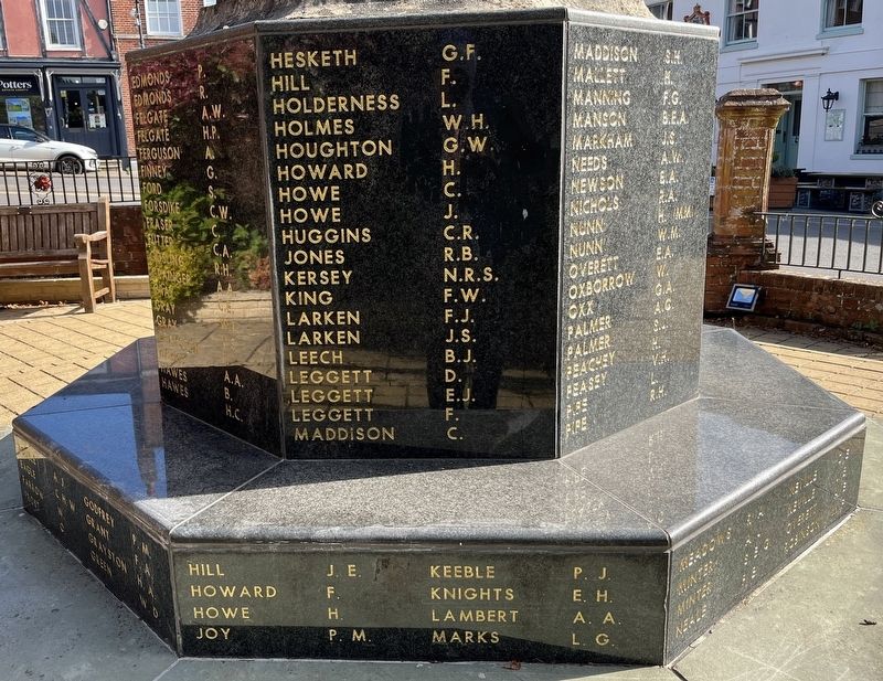 Woodbridge War Memorial 3 image. Click for full size.