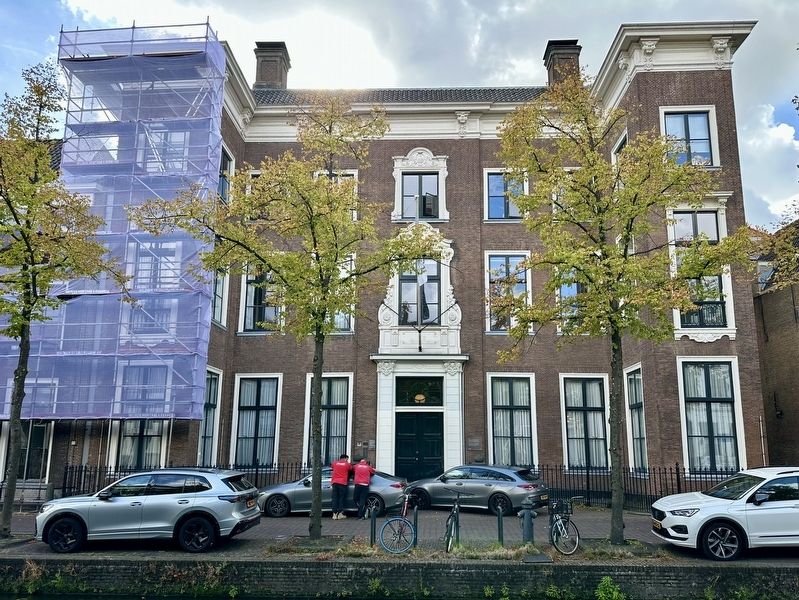 Oude Delft 95 and marker image. Click for full size.