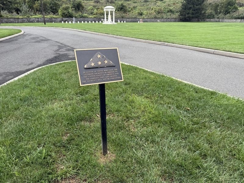 Veterans Memorial image. Click for full size.