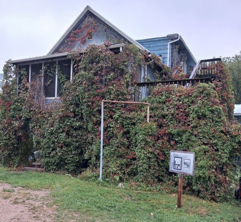 Henry Loomis House and Marker. Click for full size. Henry Loomis House and Marker image. Click for full size.