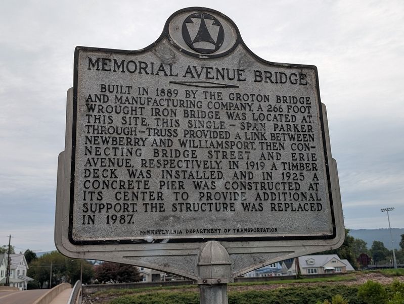 Memorial Avenue Bridge Marker. Click for full size. Memorial Avenue Bridge Marker image. Click for full size.