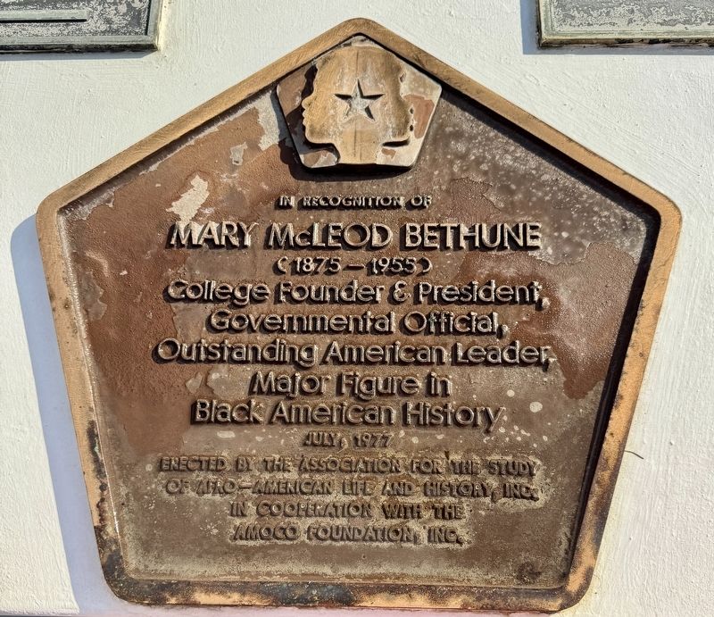 Mary McLeod Bethune Marker image. Click for full size.