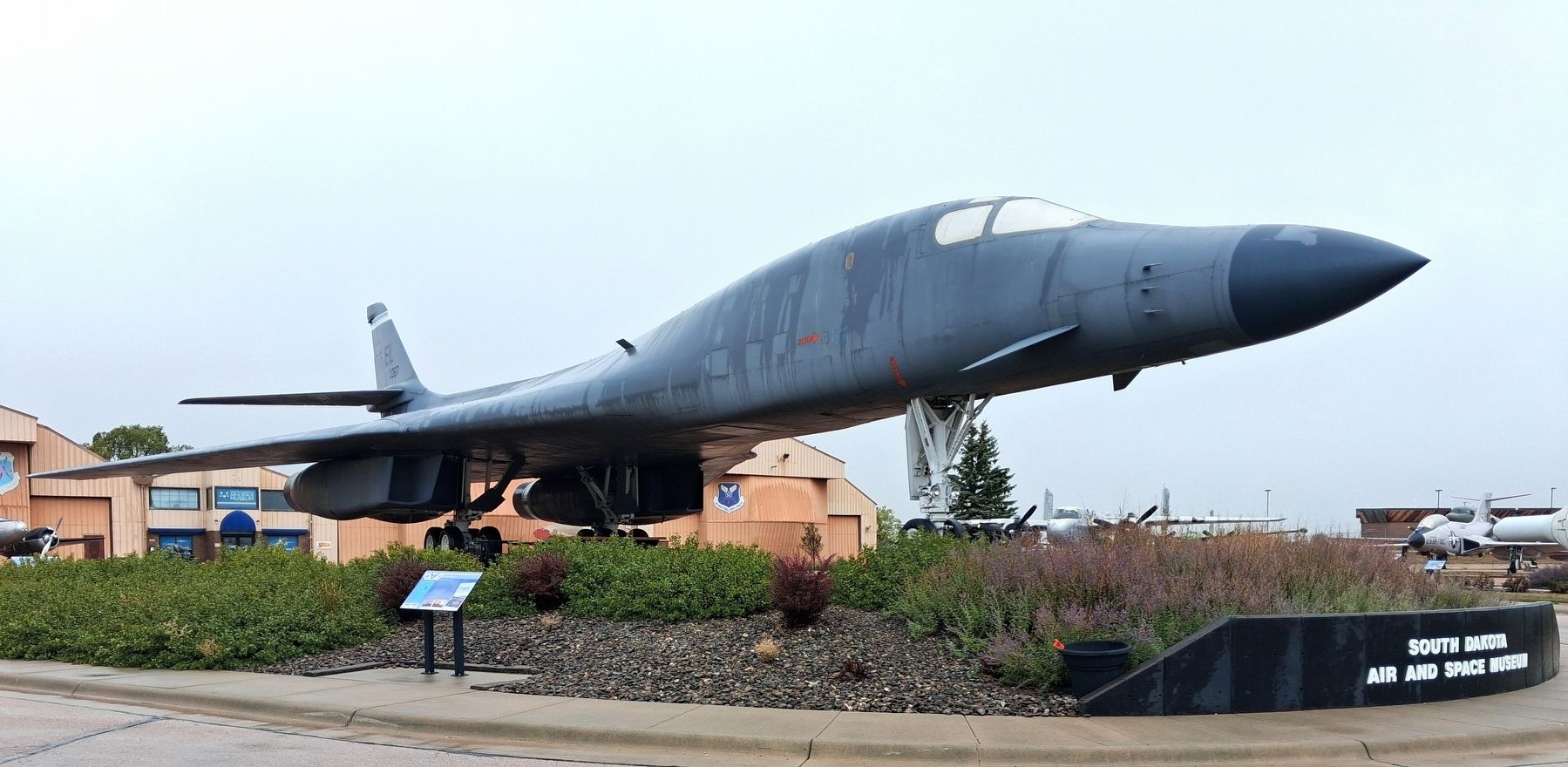 B-1B <i>Lancer</i> and Marker. Click for full size. B-1B <i>Lancer</i> and Marker image. Click for full size.