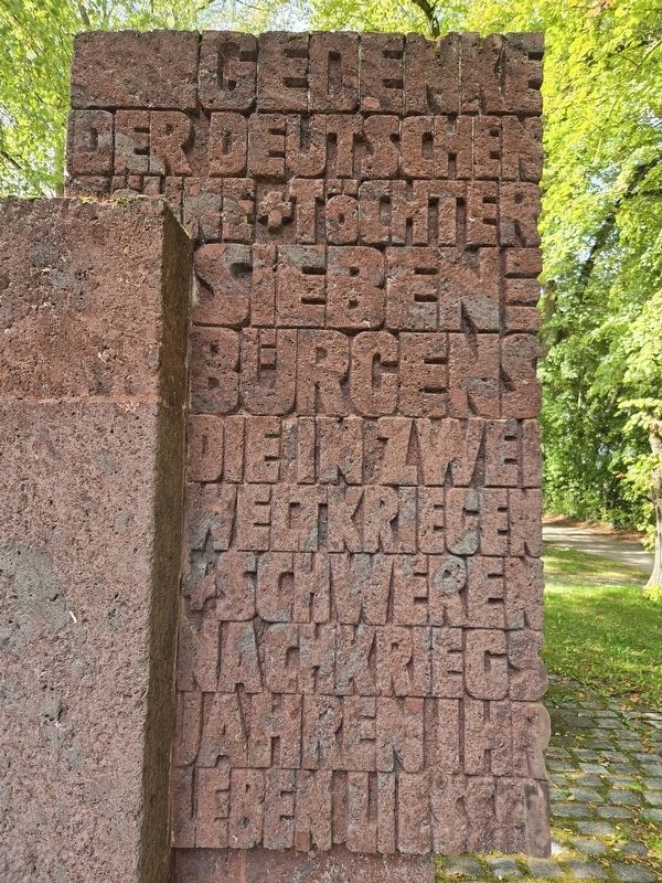 Gedenke der deutschen Toten / Remember the German dead Marker image. Click for full size.