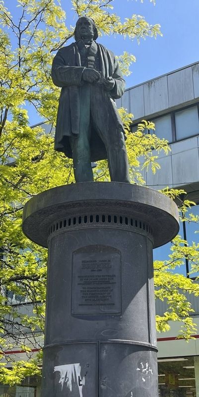 Isambard Kingdom Brunel Statue. Click for full size. Isambard Kingdom Brunel Statue image. Click for full size.
