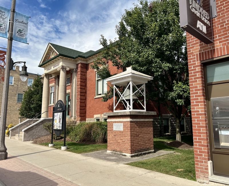 Former Post Office Bell Marker. Click for full size. Former Post Office Bell Marker image. Click for full size.