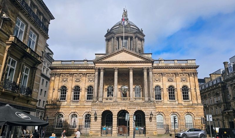 Liverpool Town Hall image. Click for full size.