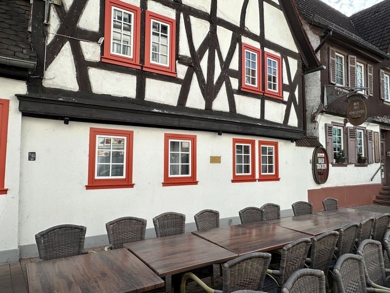 Das Älteste Fachwerkhaus / The Oldest Half-Timbered House Marker - wide view. Click for full size. Das Älteste Fachwerkhaus / The Oldest Half-Timbered House Marker - wide view image. Click for full size.