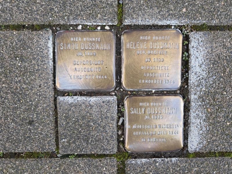 Helene Dussmann Marker. Click for full size. Helene Dussmann Marker image. Click for full size.