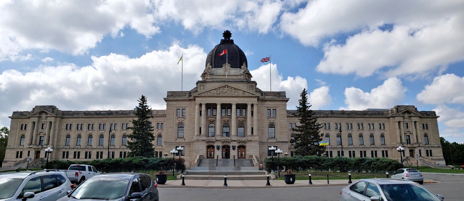 Saskatchewan Legislative Assembly Building. Click for full size. Saskatchewan Legislative Assembly Building image. Click for full size.