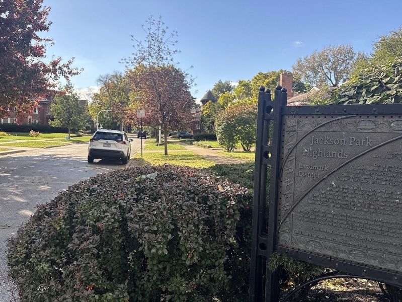 Jackson Park Highlands Marker, looking south down Euclid Ave. image. Click for full size.
