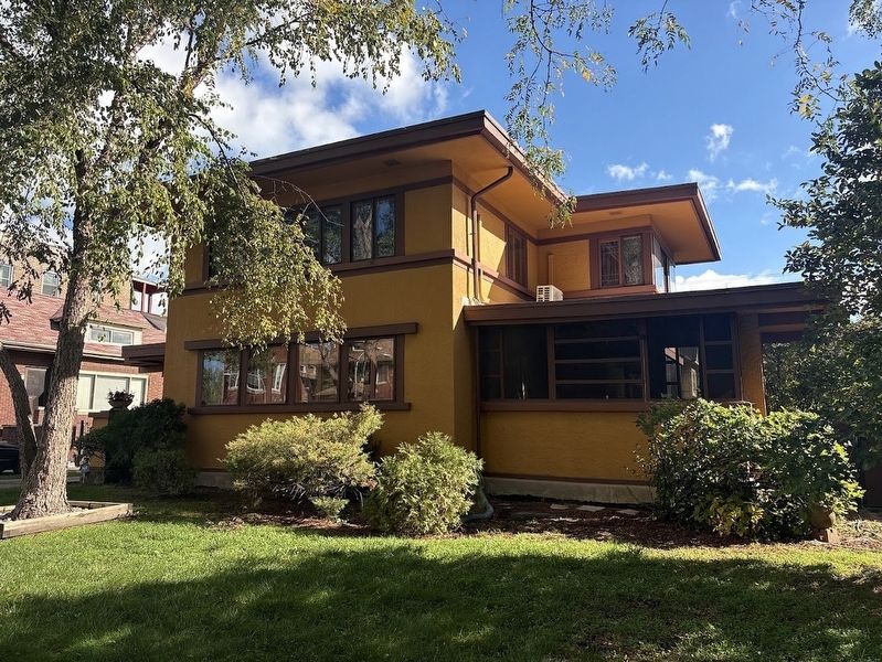 Allan Miller House image. Click for full size.