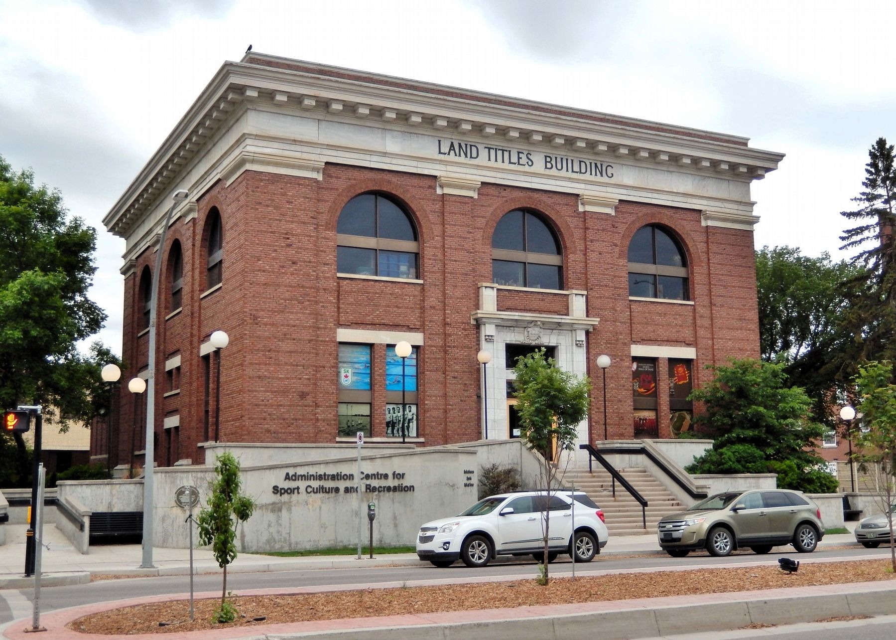 Land Titles Building (<i>northeast elevation</i>) image. Click for full size.